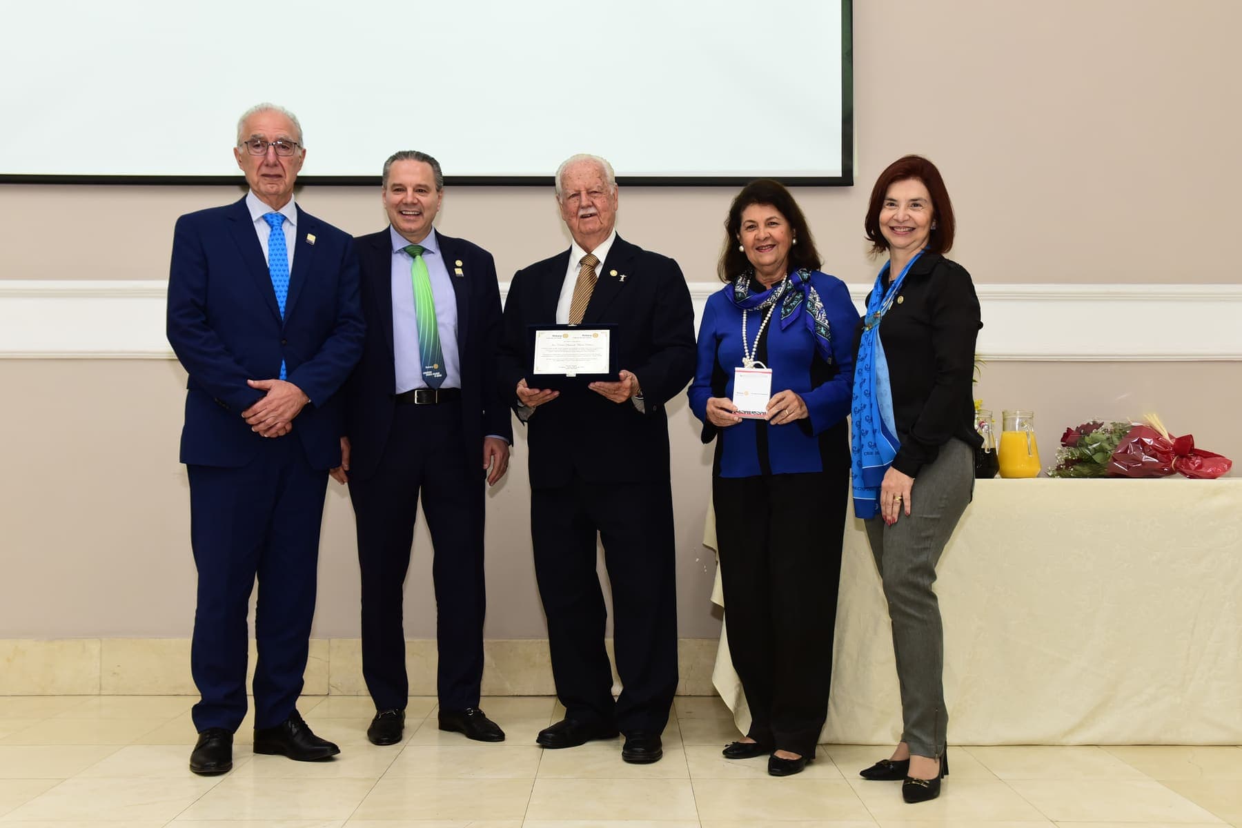 Registro fotográfico da gestão 2026/2027 do Rotary Clube de São Paulo